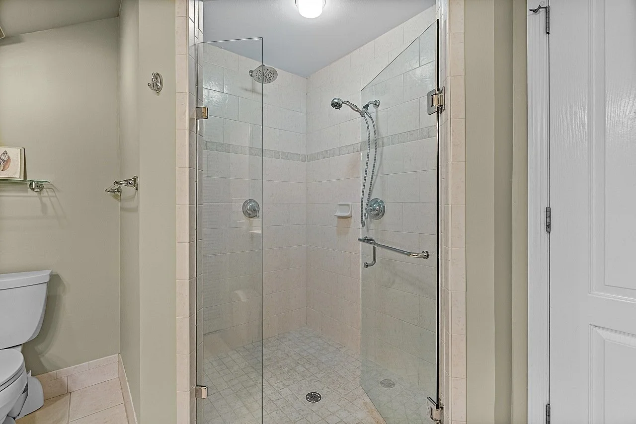 1432 St Davids Ln β photograph 21 of 33