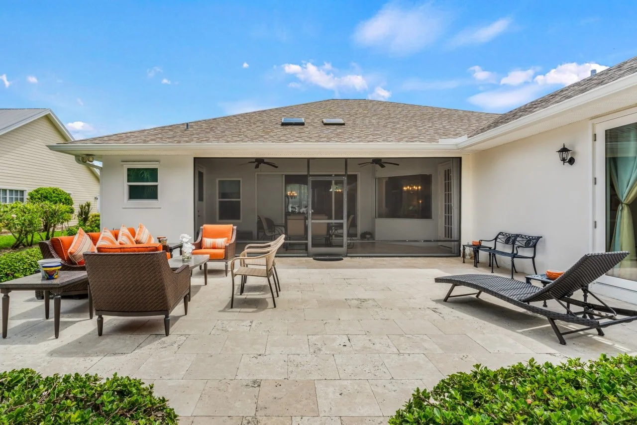 2130 Oyster Bay Drive — photograph 11 of 36