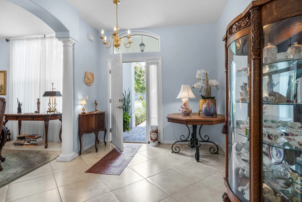 2130 Oyster Bay Drive — photograph 14 of 36