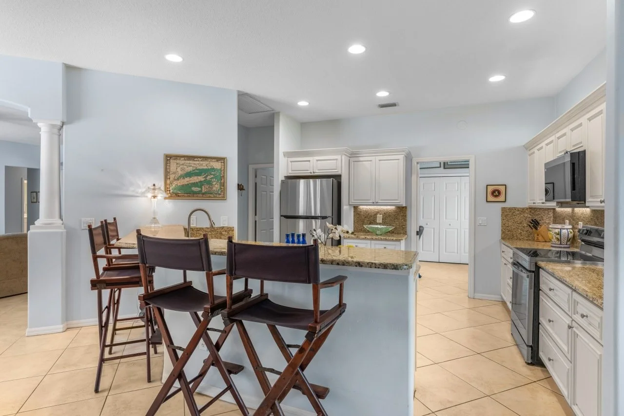 2130 Oyster Bay Drive — photograph 18 of 36
