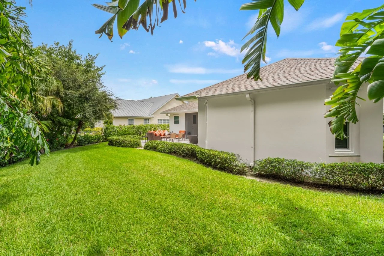 2130 Oyster Bay Drive — photograph 31 of 36