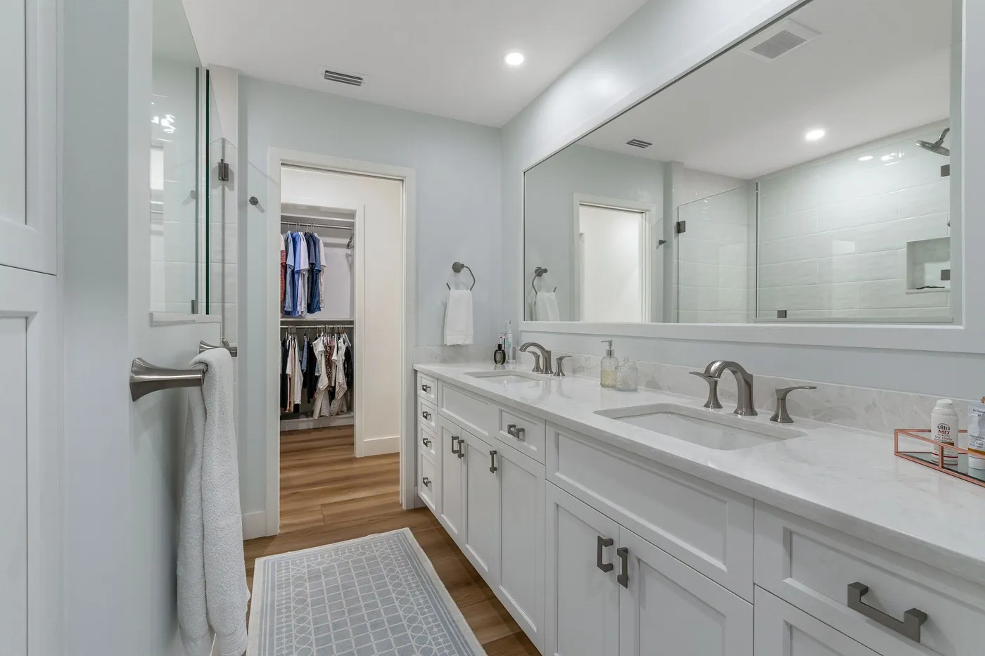 1776 Mooringline Drive, PH-C: the primary bath looking through to the dressing room