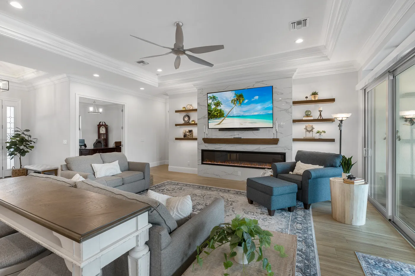 2340 Pine Valley Road: the living area and its built-ins