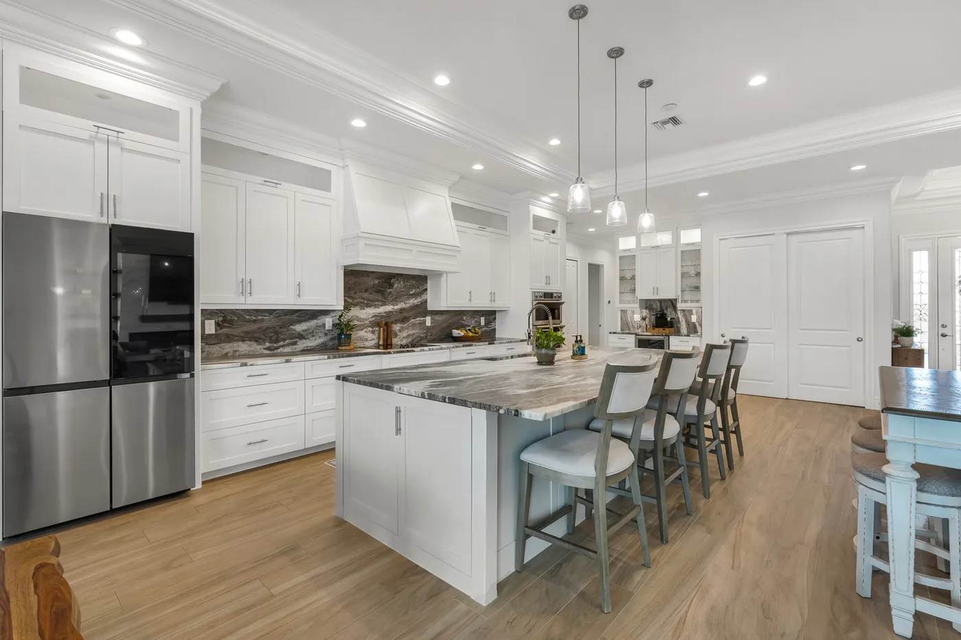 2340 Pine Valley Road: the kitchen from the dining side