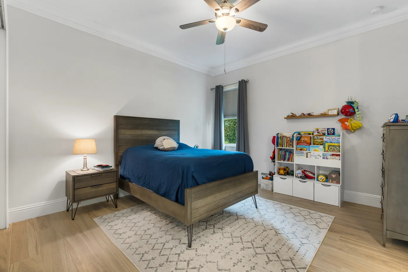 2340 Pine Valley Road: a bedroom fitted as a child’s room