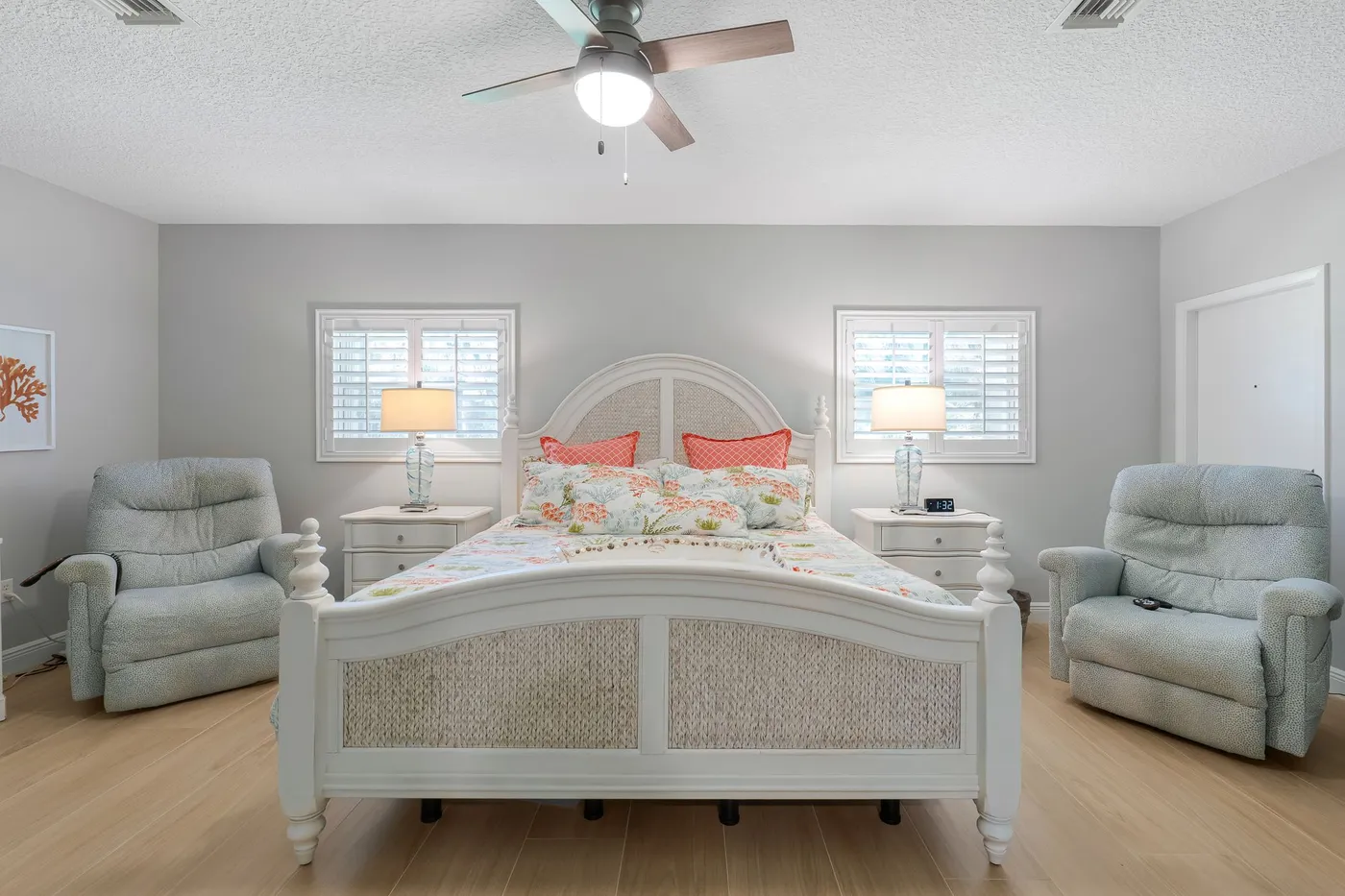 5795 Magnolia Lane: the primary bedroom
