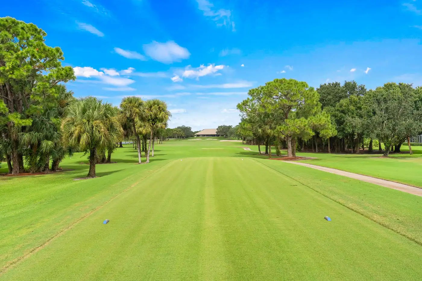 5795 Magnolia Lane: the view from the tee box toward the residence
